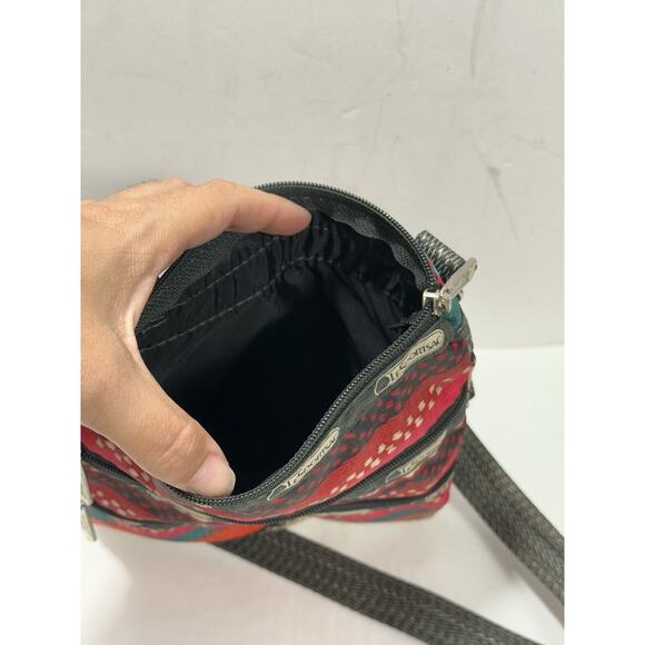 LeSportSac Womens Multicolor Red Black Oran Crossbody Bag Boho Striped 3 Pockets - Picture 7 of 7